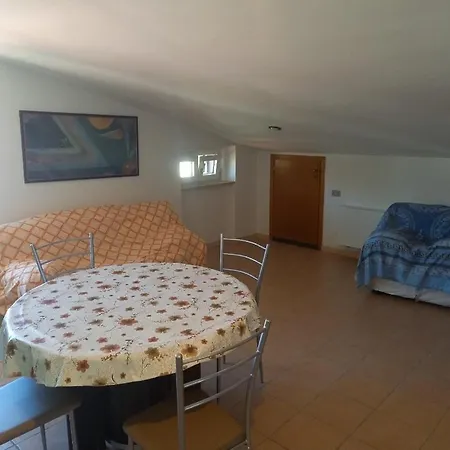 Apartment Mansarda Casalina *